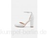 Wallis Wide Fit WHISPER - Classic heels - black/white/black