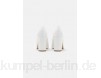 Wallis Wide Fit WILDROSE UPDATE - Classic heels - white