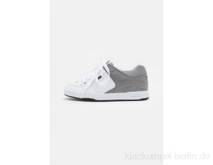 Globe FUSION - Skate shoes - white/grey split/white