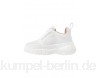 Missguided CHUNKY LACE UP TRAINER - Trainers - white