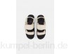 Shaka WEEKENDER - Sandals - natural/white