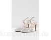 Alma en Pena Classic heels - white